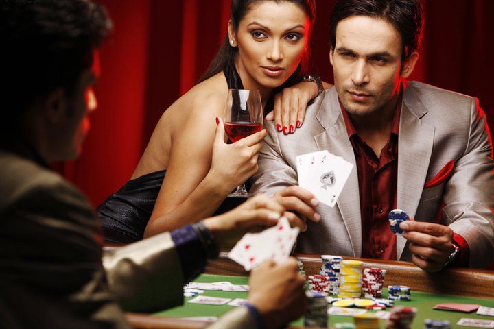 Comparison of sports betting app features on Android and iOS devices